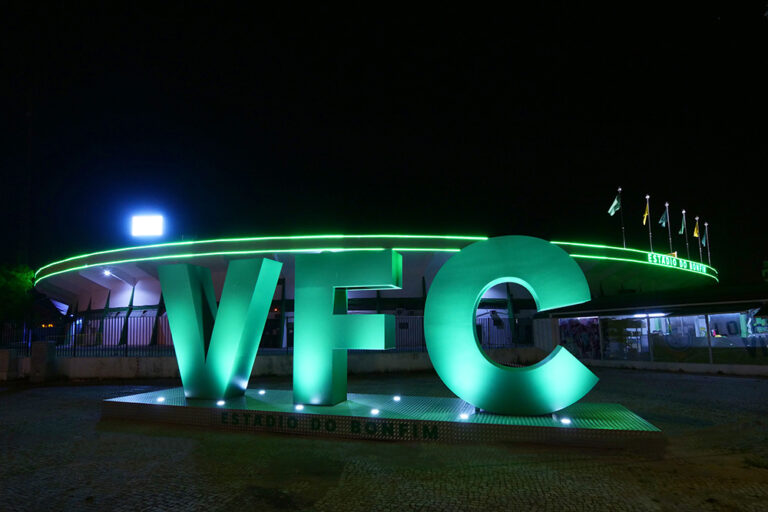 Nova iluminação do Estádio do Bonfim
