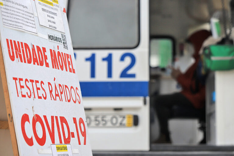 Unidade Móvel Testes Covid-19