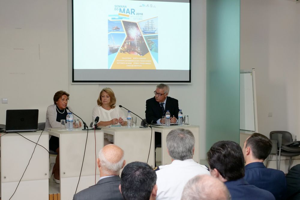 Conhecer o Mar Investigação e Inovação - conferência da Semana do Mar