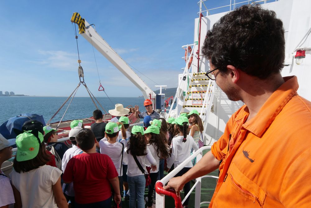 Visitas escolares aos navios Sagres e Mar Portugal - Semana do Mar