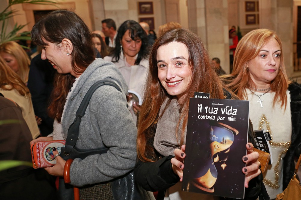 A Tua Vida Contada por Mim - livro de Leonor Campos