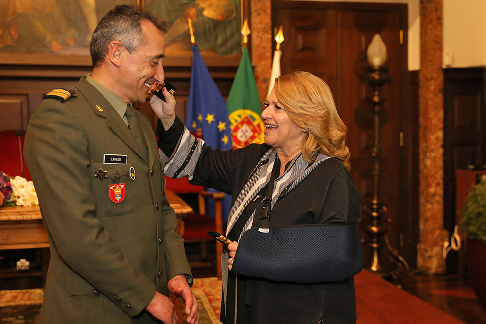 Imposição de Galões de Tenente-Coronel ao Comandante dos Sapadores