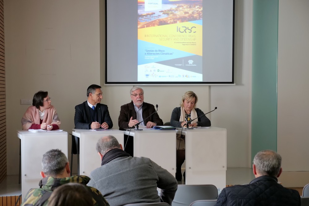 Conferência Internacional Riscos, Segurança e Cidadania - conferência imprensa - Casa Baía