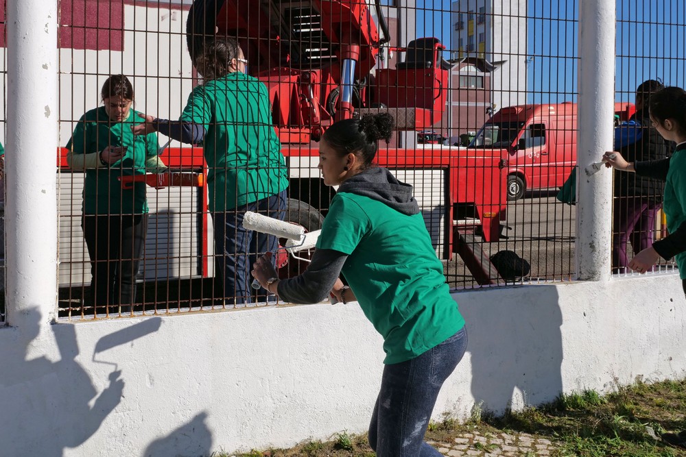 Pintura do muro exterior do quartel dos bombeiros sapadores