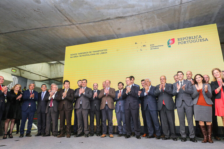 Passe Navegante | Assinatura de contrato | Área Metropolitana de Lisboa