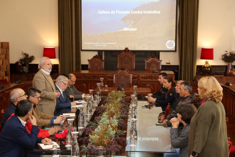 Visita do Observatório Técnico Independente