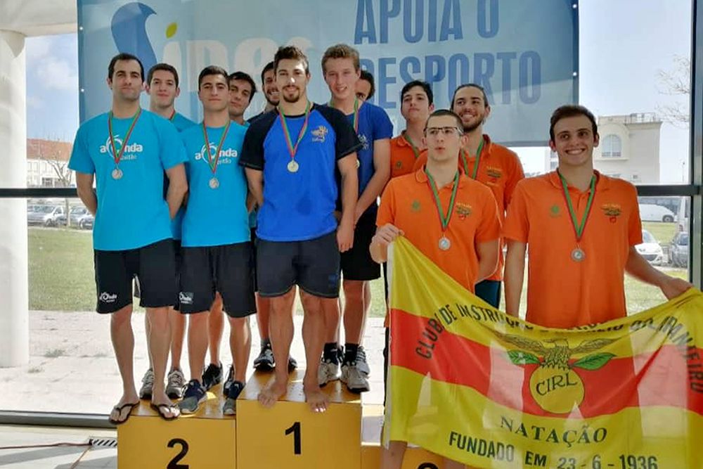 Estafeta-4-x-100m-livres---2ºs-classificados