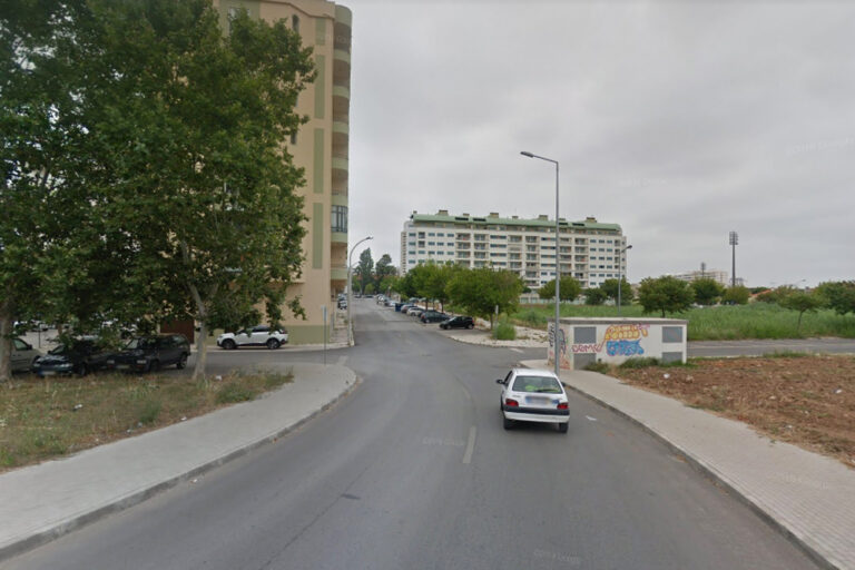 Abatimento Rua Major Magalhães Mexia