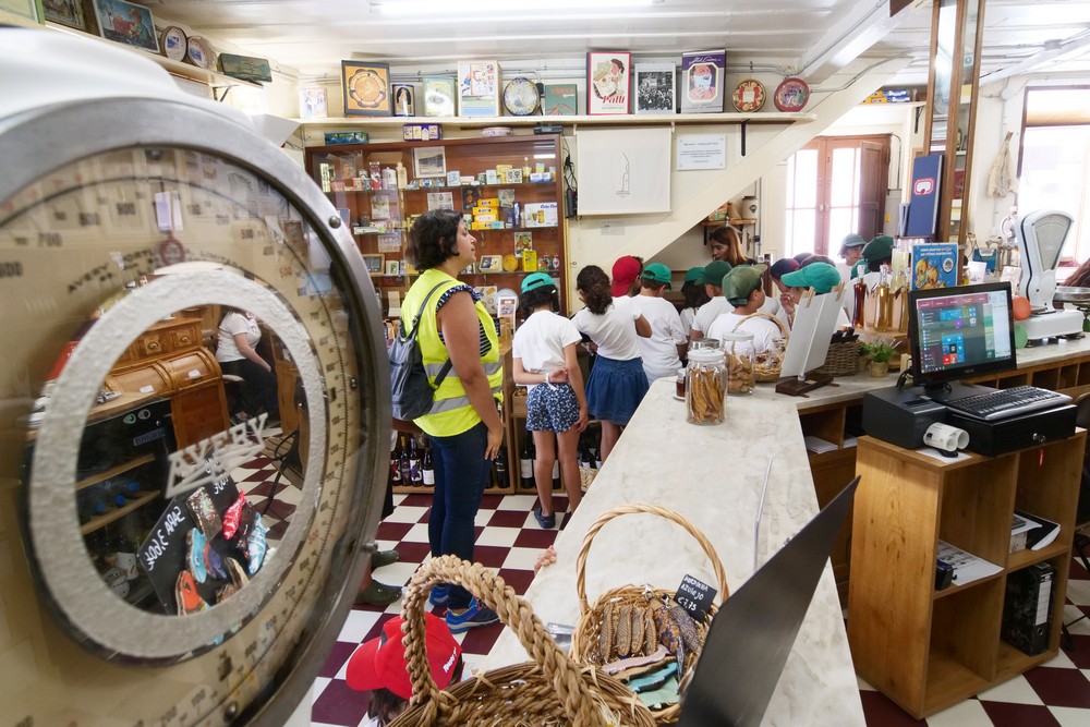 Escolinha da Mercearia - Mercearia Confiança de Troino
