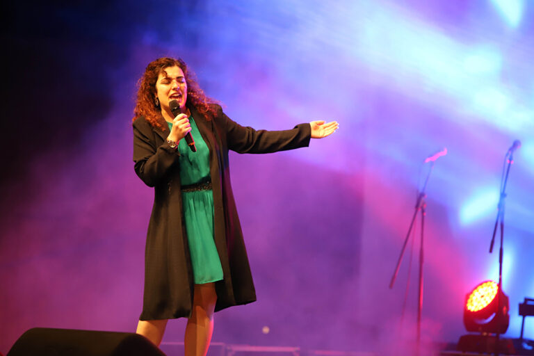 Homenagem a Dina | Micaela Castanheira