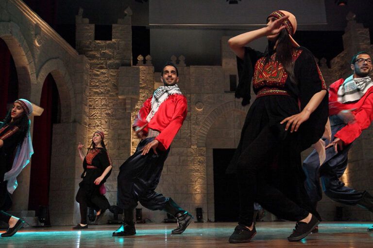 AWDA - Dança Folclórica da Palestina