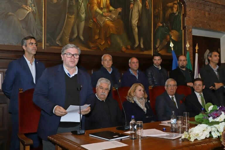 Nova direção do Vitória - tomada de posse