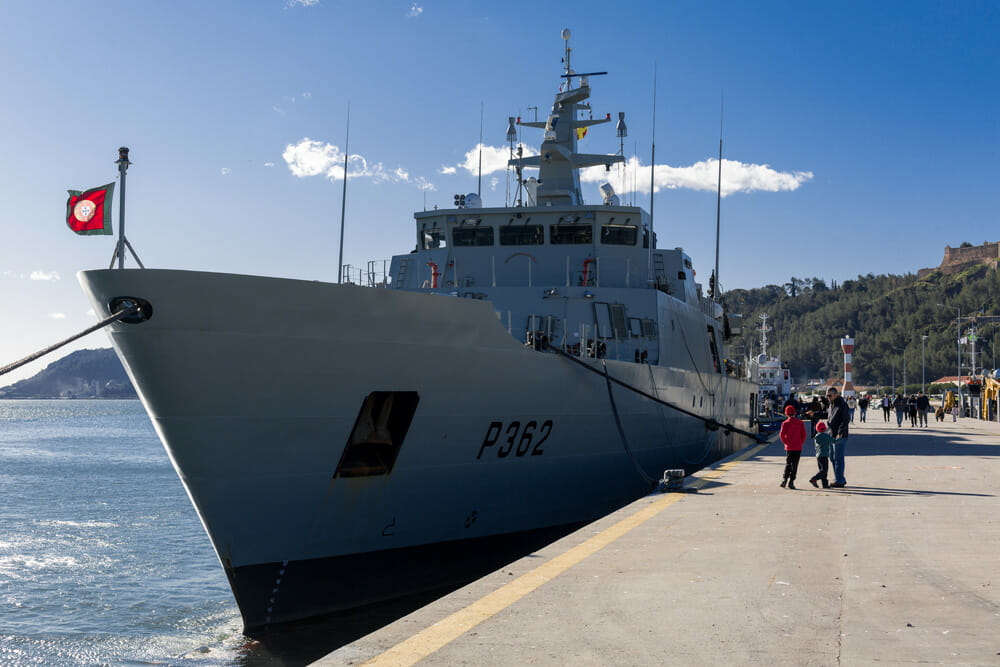Visita do navio NRP Sines