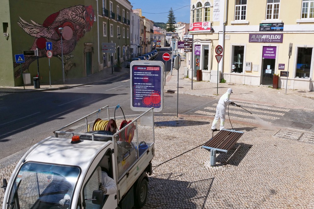 Coronavírus Covid-19 | limpeza e desinfeção | 27 de março | Avenida 5 de Outubro