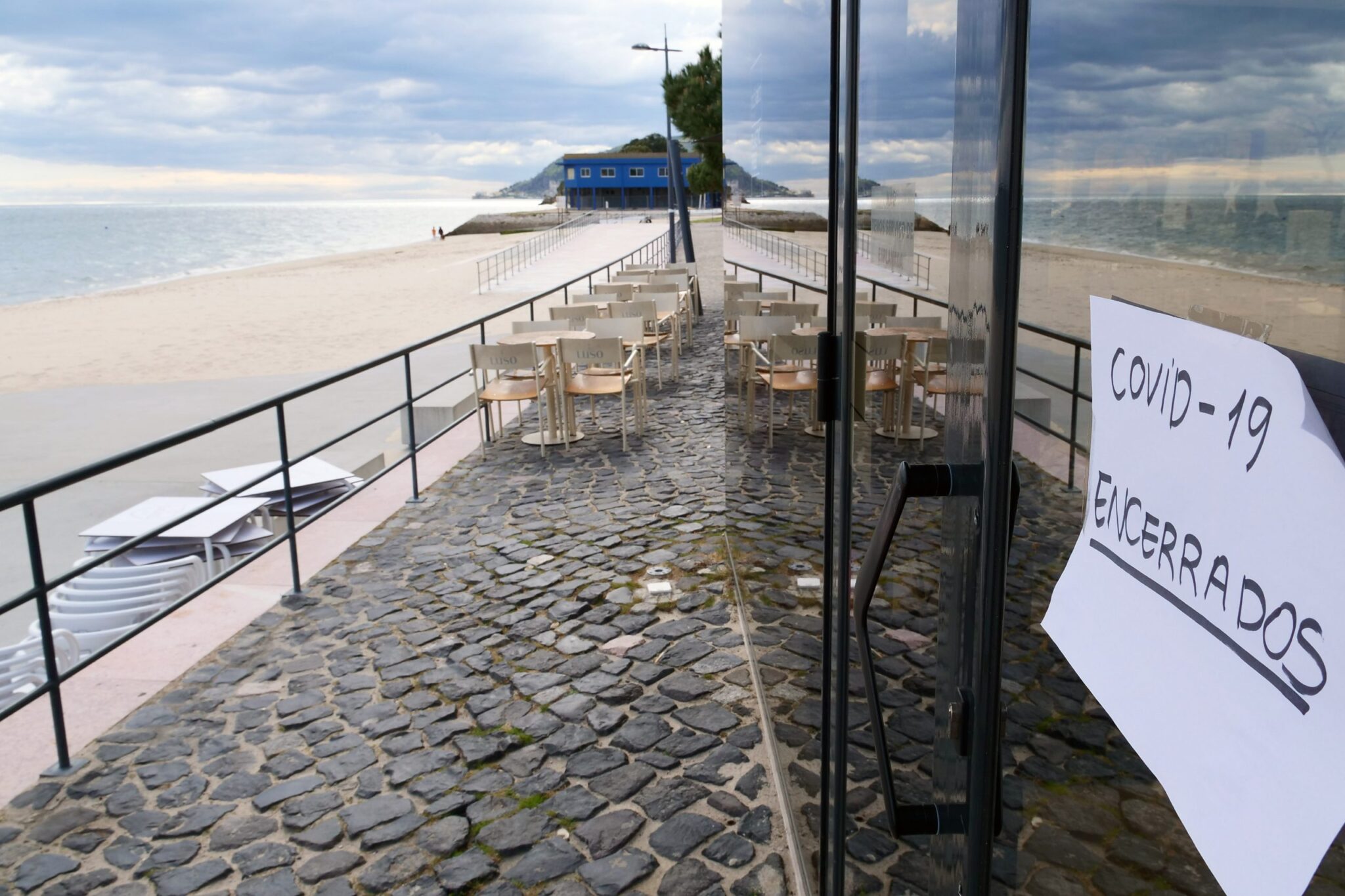 Coronavírus Covid-19 | Restauração/Hotelaria | Frente ribeirinha | Espaços encerrados