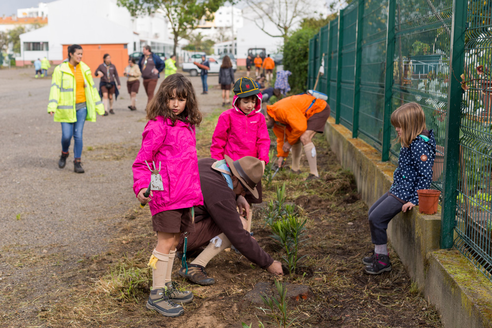 Seja Jardineiro Por Um Dia - Parque Sant'Iago