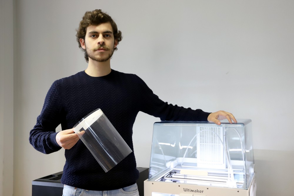 Coronavírus Covid-19 | Fan 3D | empresa produz viseiras