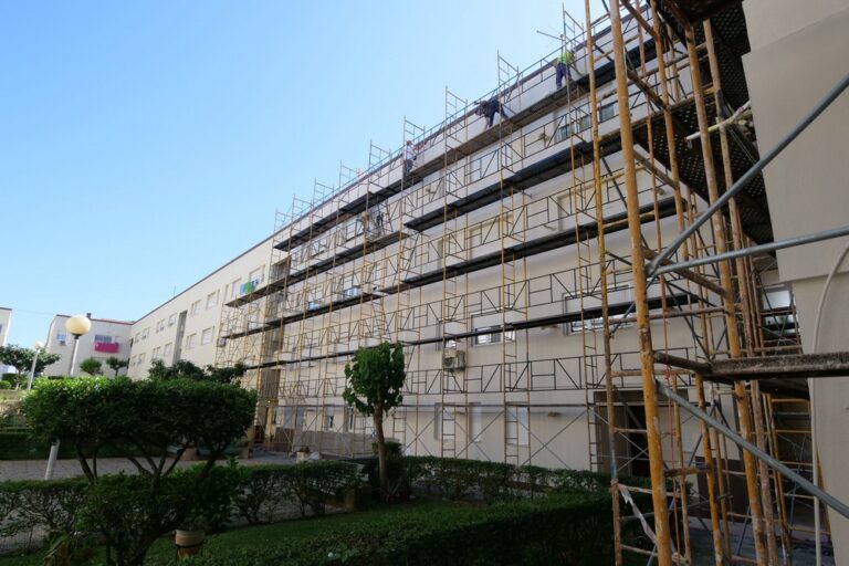 Bairro CHE Setúbal - Azeda | pintura e reparação de fachadas