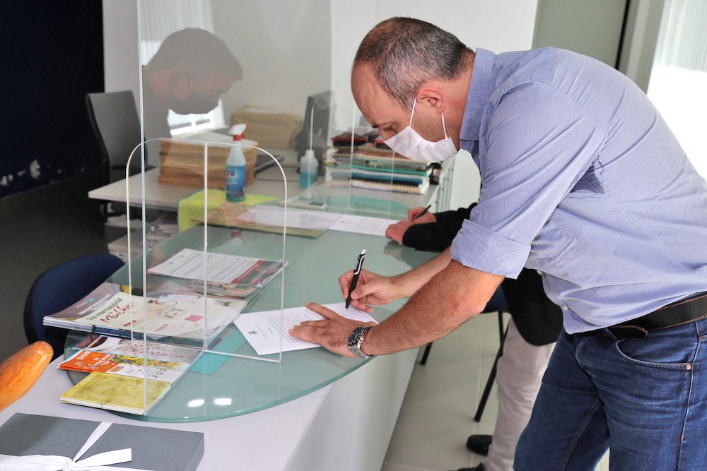 Arquivo Municipal - Entrega de Livro2