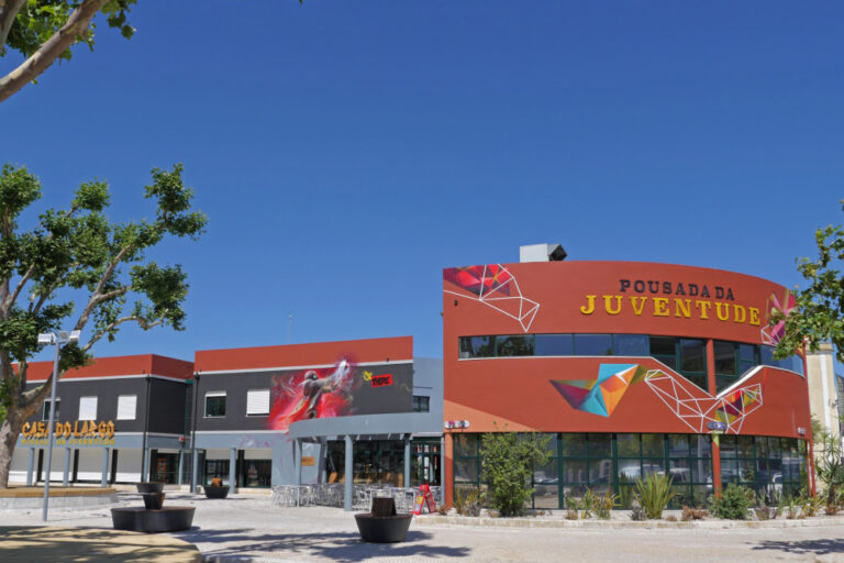 Casa do Largo | Pousada da Juventude