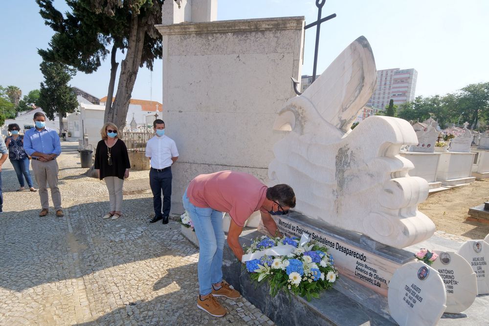 Dia_Nacional_Pescador_evocação_no_memorial_ao_pescador