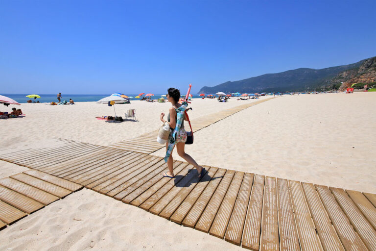 Praia da Figueirinha | valorização | novos equipamentos