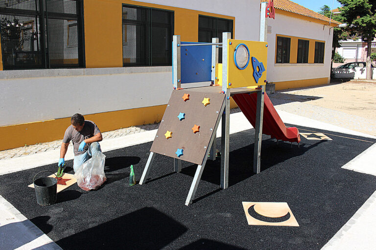 Instalação flexipiso | EB Fonte do Lavra