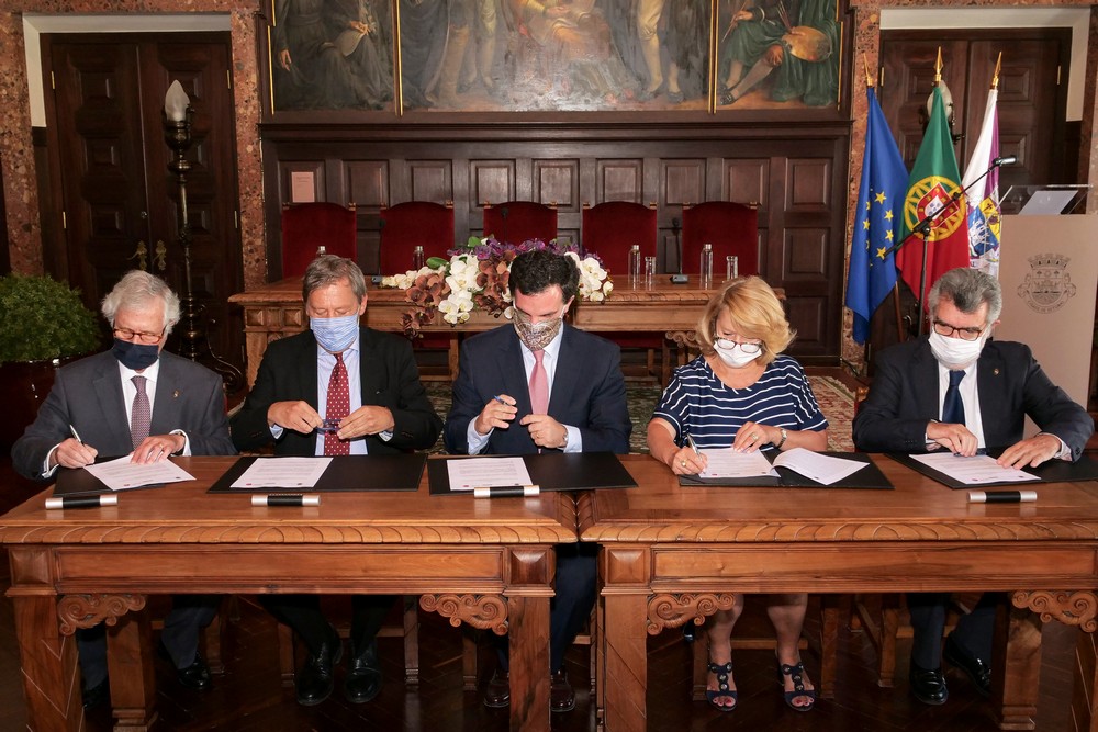 Obras encosta do Forte de São Filipe - Protocolo