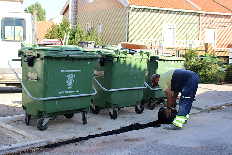 Rua Serra do Louro | fixação de contentores | asfaltamentos