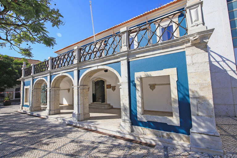 Casa do Turismo - antigo Clube Militar de Oficiais