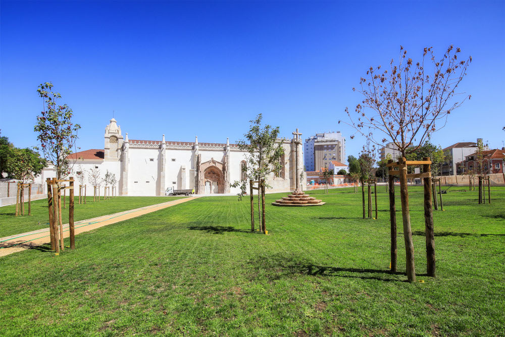 Convento de Jesus e jardim