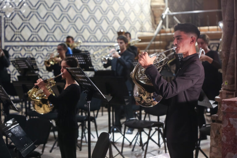 Obras de Aaron Copland pautaram o concerto “Para Um Homem Comum”, realizado na noite de 24, na Igreja do Convento de Jesus, pela Orquestra Académica Metropolitana.