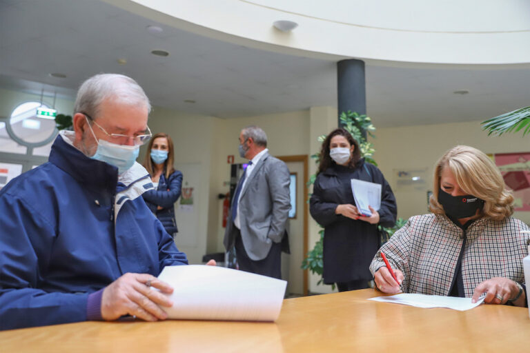 Adenda ao protocolo entre o município e a LATI