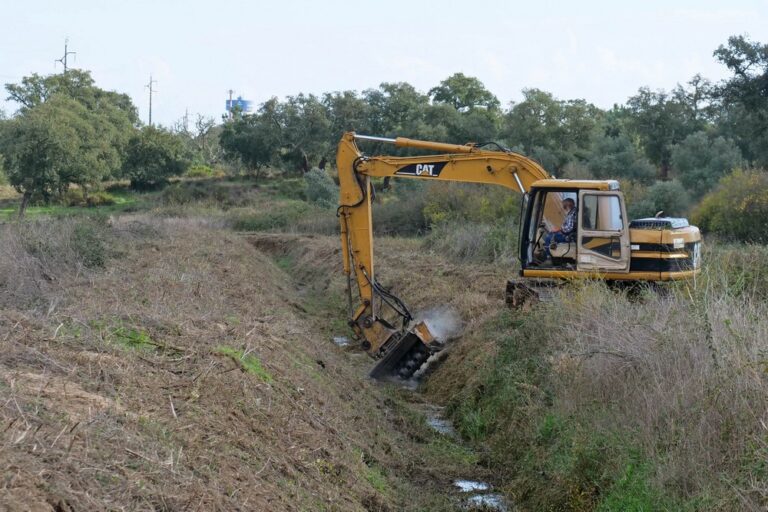 Limpeza de valas e linhas de água | 2020