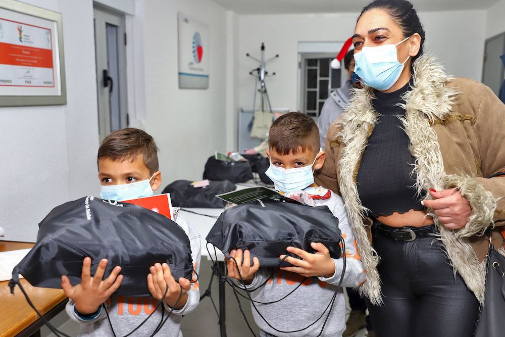 Férias no Bairro | entrega de prendas | Quinta de Santo António