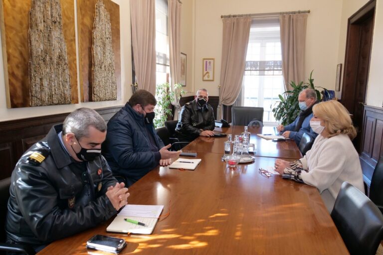 Reunião entre a Comissão Distrital de Proteção Civil de Setúbal e a Federação dos Bombeiros do Distrito de Setúbal