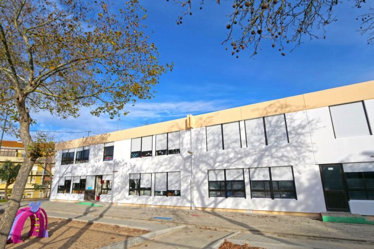 EB de São Gabriel | novos estores e pintura exterior