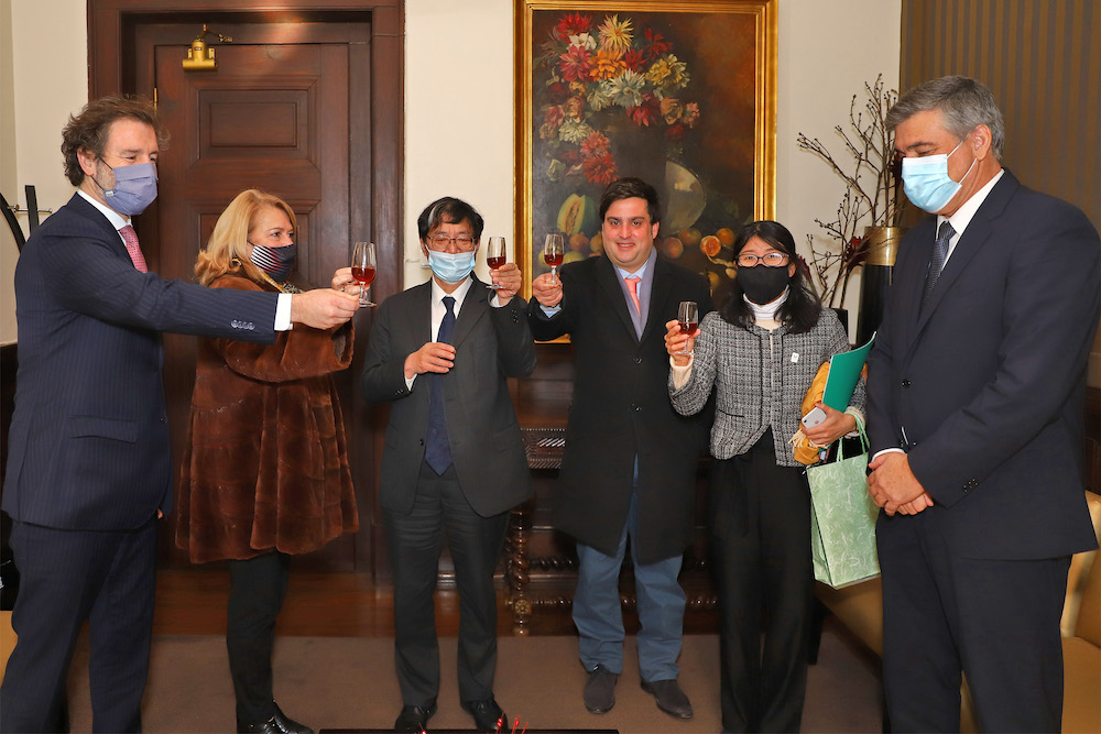 Embaixador do Japão visita Setúbal