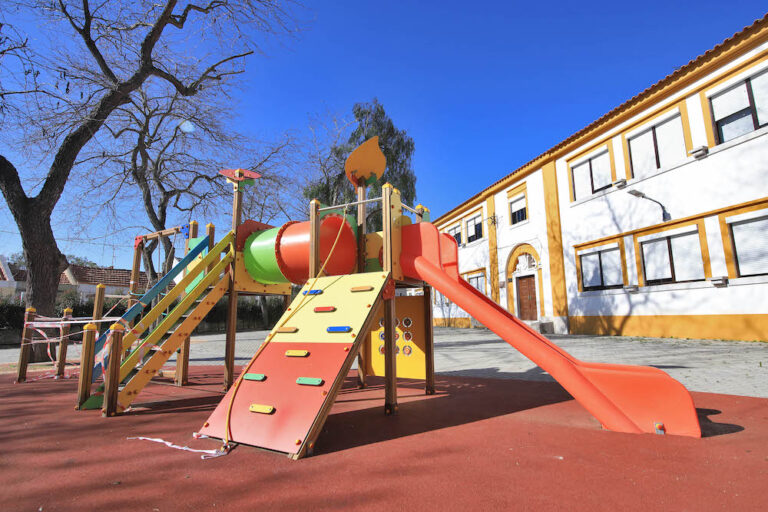 EB Viso - reparação de Equipamento Lúdico