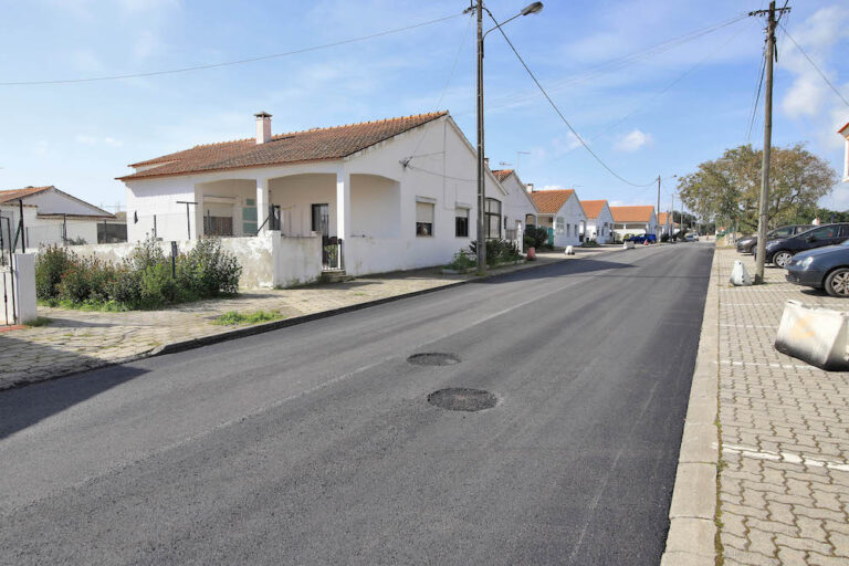 Repavimentações em Gâmbia