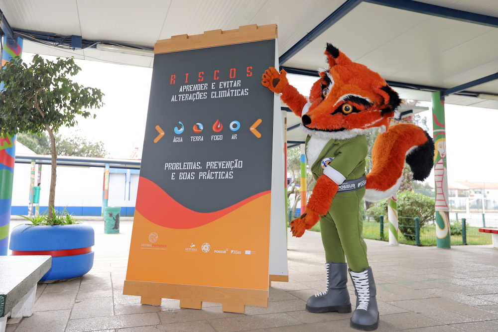 Mês das Alterações Climáticas - Mascote do SMPCB Salvador - EB 2, 3 Azeitão