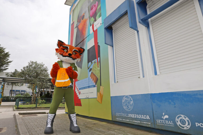 Mês das Alterações Climáticas - Mascote do SMPCB Salvador - EB 2, 3 Azeitão