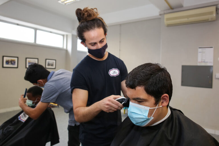 Nosso Bairro, Nossa Cidade | Barbearia no Espaço NBNC da Bela Vista