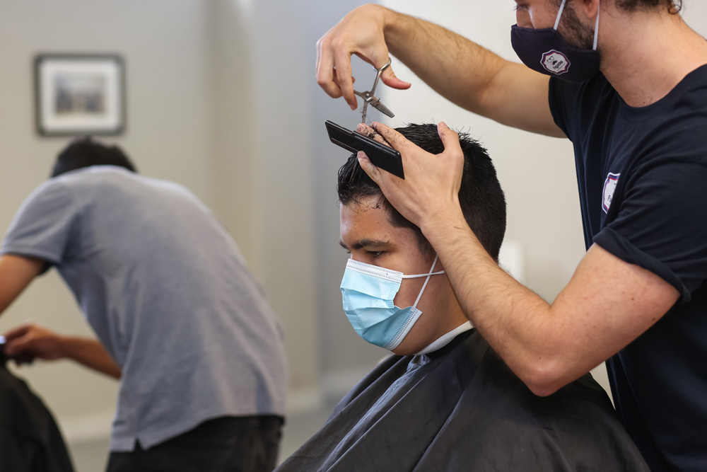 Nosso Bairro, Nossa Cidade | Barbearia no Espaço NBNC da Bela Vista