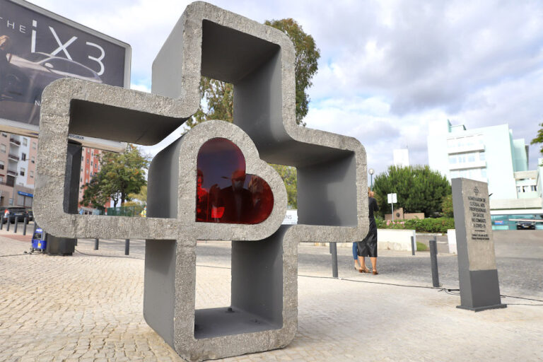 Covid-19 | Monumento de Homenagem aos Profissionais de Saúde