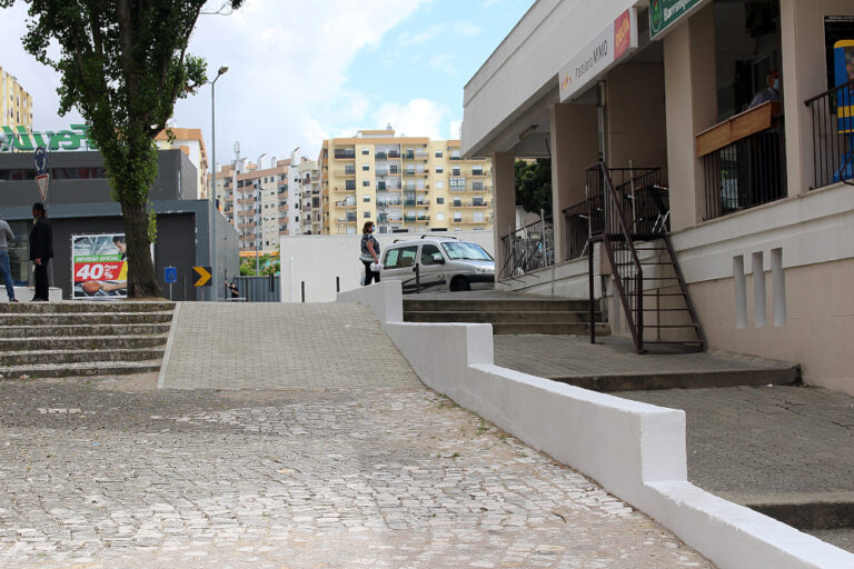 Melhoria da acessibilidade na Avenida Nuno Álvares | Foto da JFSS