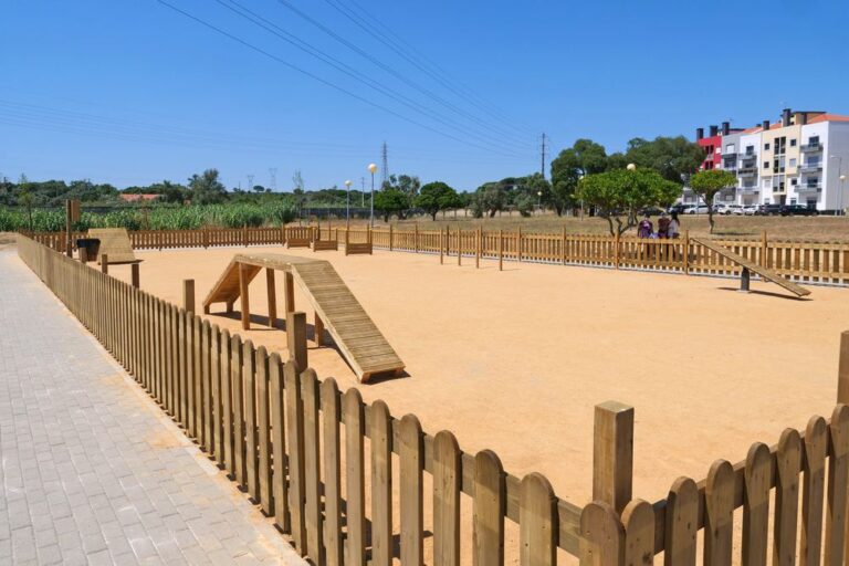 Parque Canino da Freguesia de Gâmbia-Pontes-Alto da Guerra | Quinta da Amizade