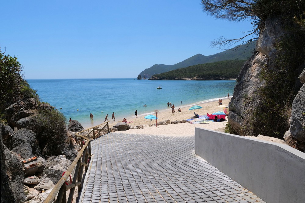 Praia de Galapos | acesso principal requalificado