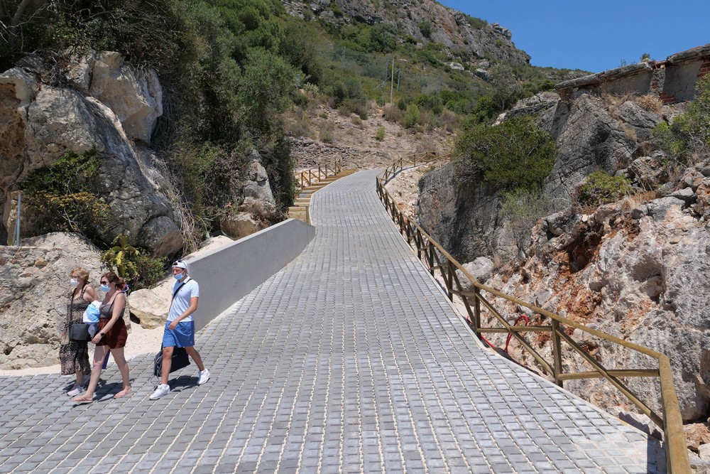 Praia de Galapos | acesso principal requalificado