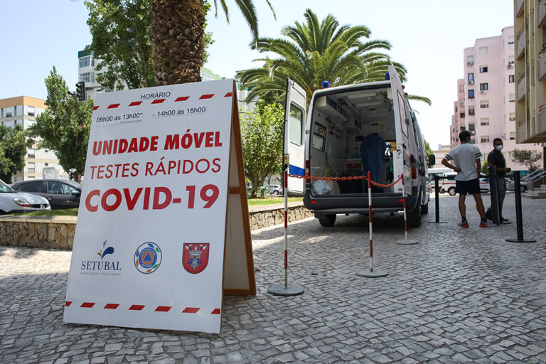 Unidade Móvel de Testes Rápidos Covid-19 | Setúbal